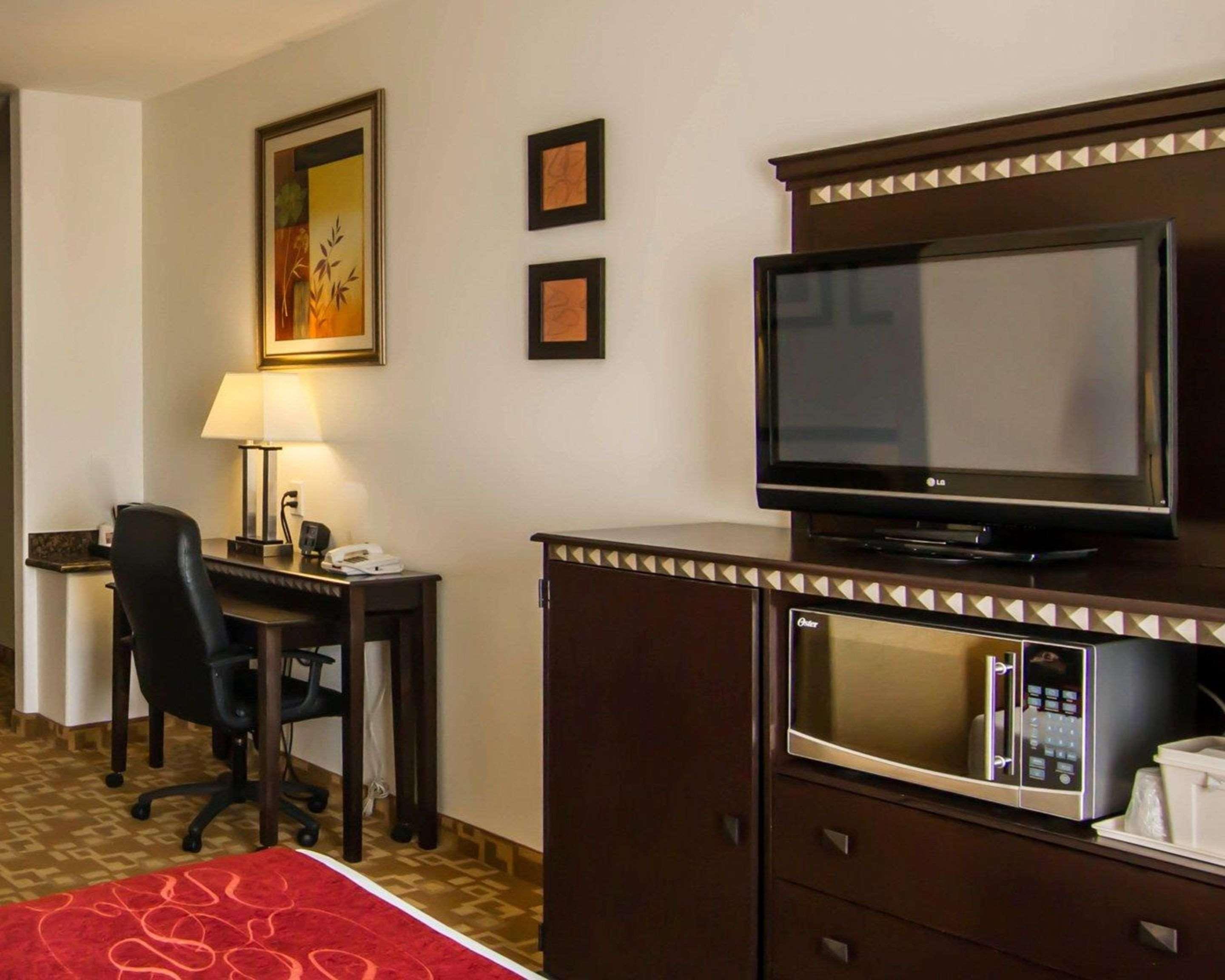 คอมฟอร์ต สวีท เวสต์ ดัลลัส ค็อคเรล ฮิลล์ Hotel ภายนอก รูปภาพ