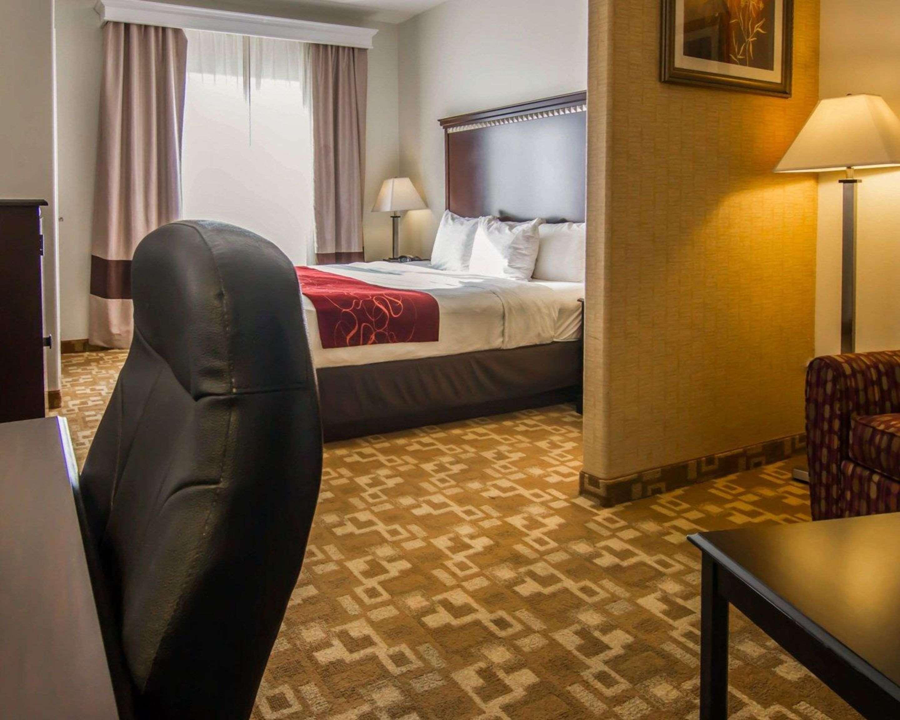 คอมฟอร์ต สวีท เวสต์ ดัลลัส ค็อคเรล ฮิลล์ Hotel ภายนอก รูปภาพ