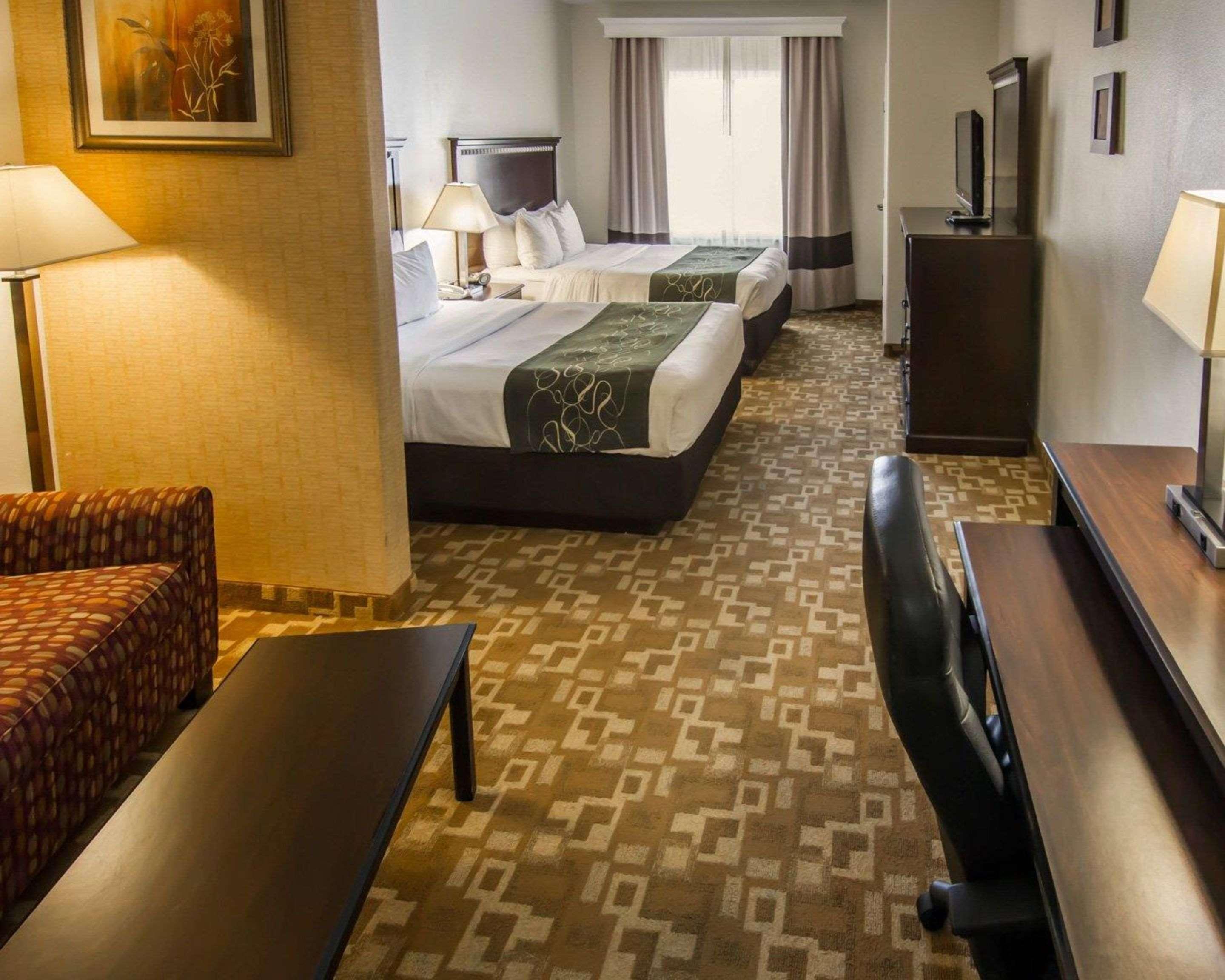 คอมฟอร์ต สวีท เวสต์ ดัลลัส ค็อคเรล ฮิลล์ Hotel ภายนอก รูปภาพ