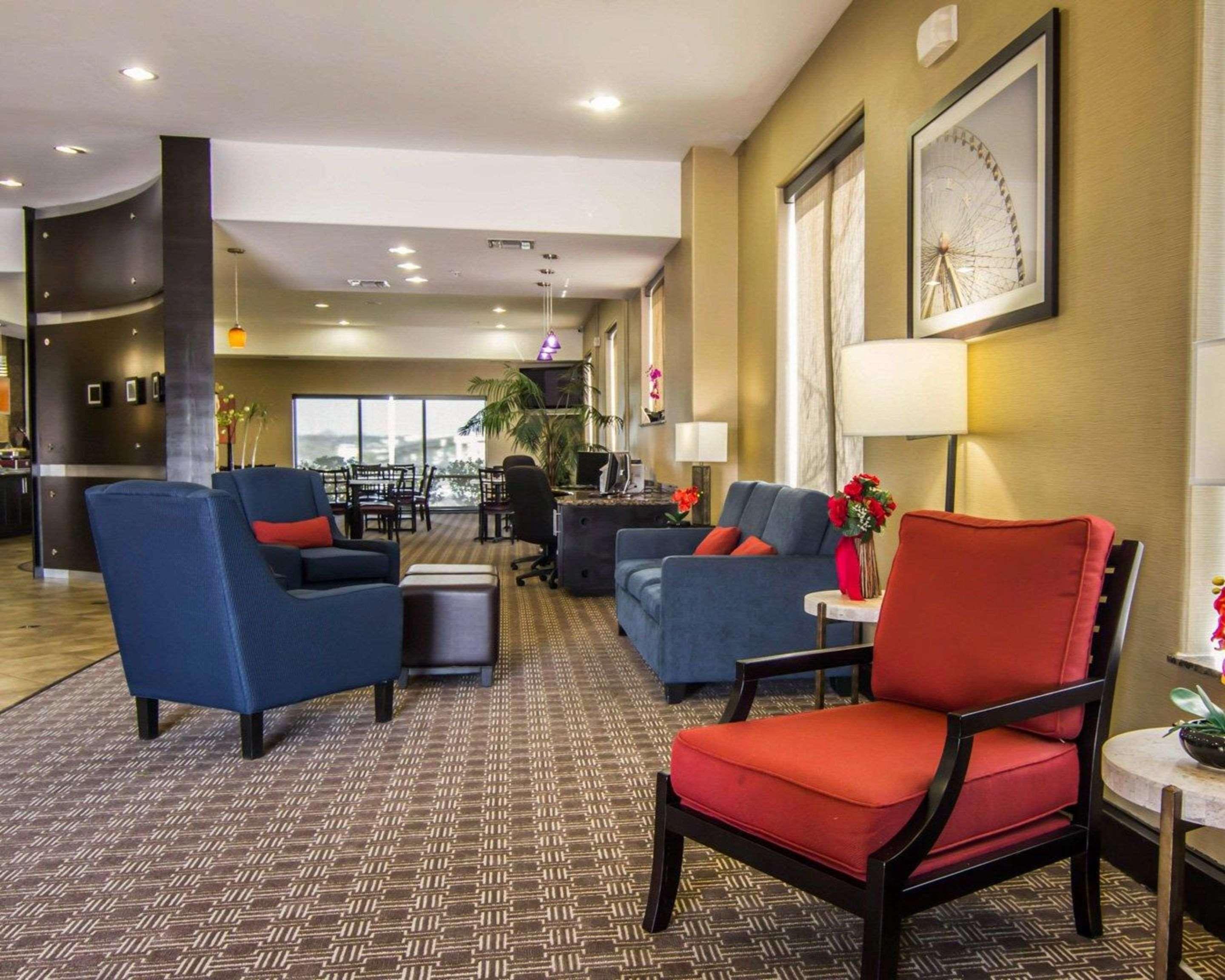 คอมฟอร์ต สวีท เวสต์ ดัลลัส ค็อคเรล ฮิลล์ Hotel ภายนอก รูปภาพ